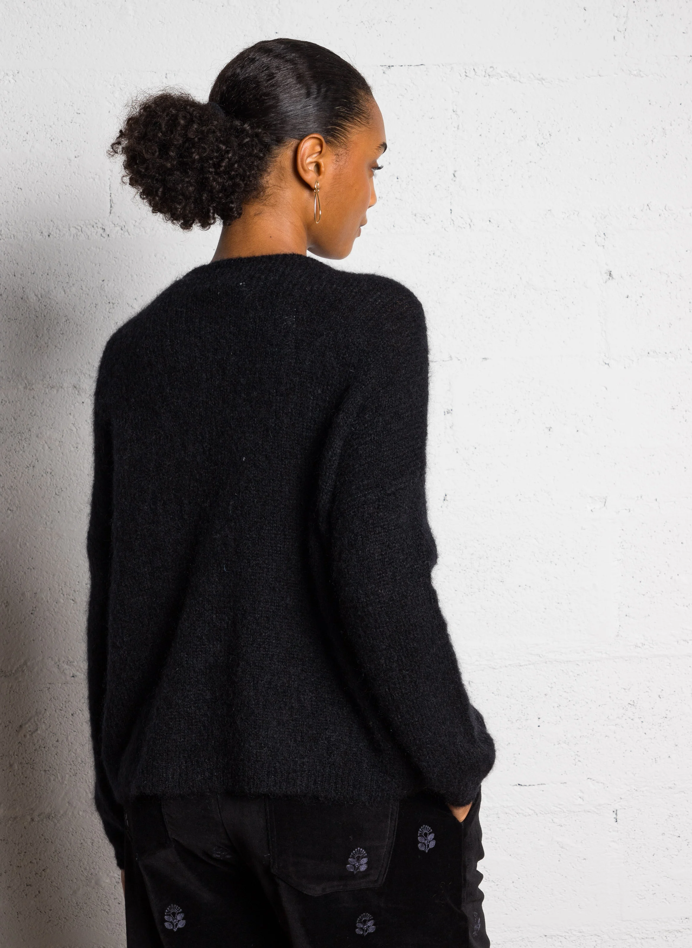 BEA - Gilet col rond en laine mélangée | Noir