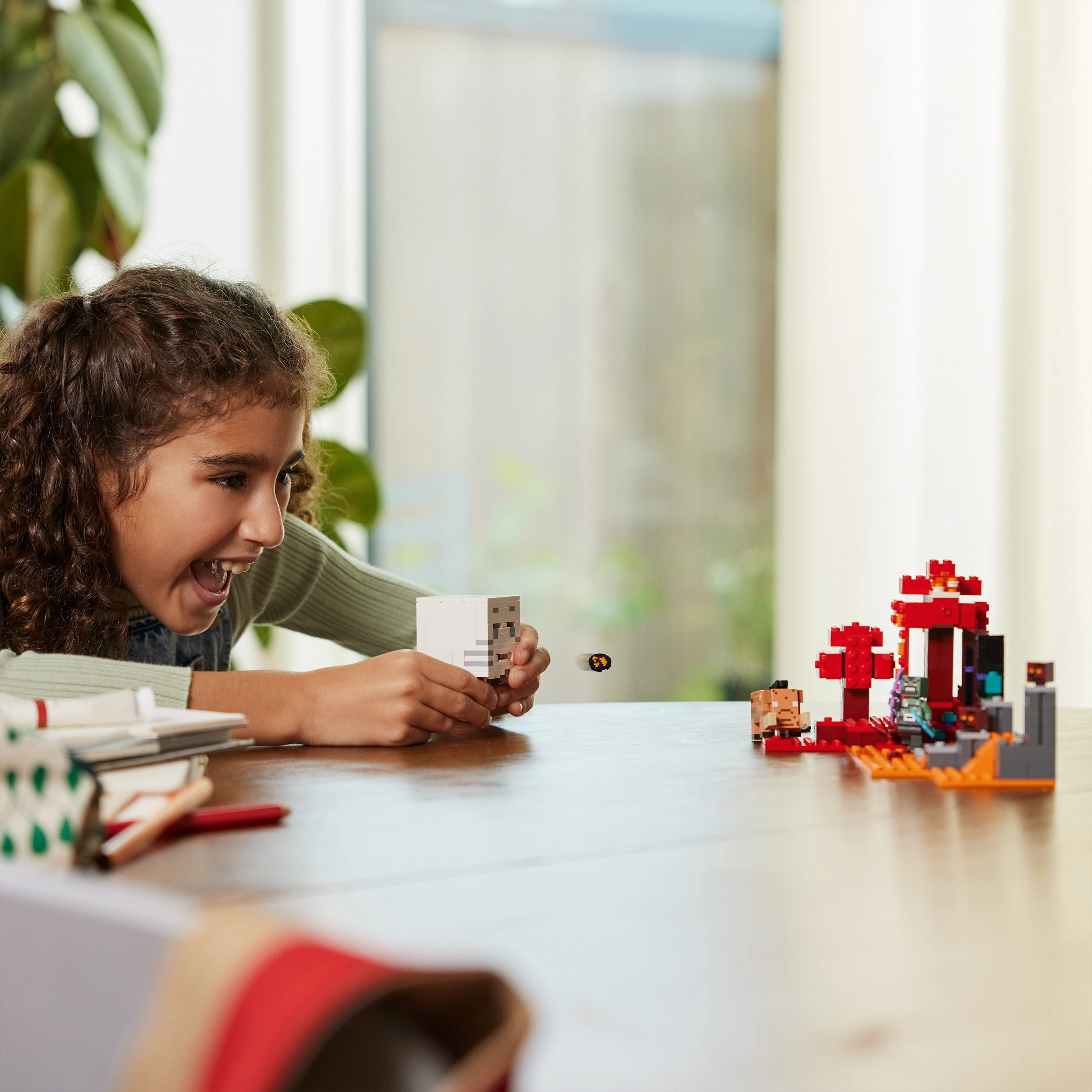 LEGO® Minecraft™ 21255 HINTERHALT AM NETHERPORTAL
