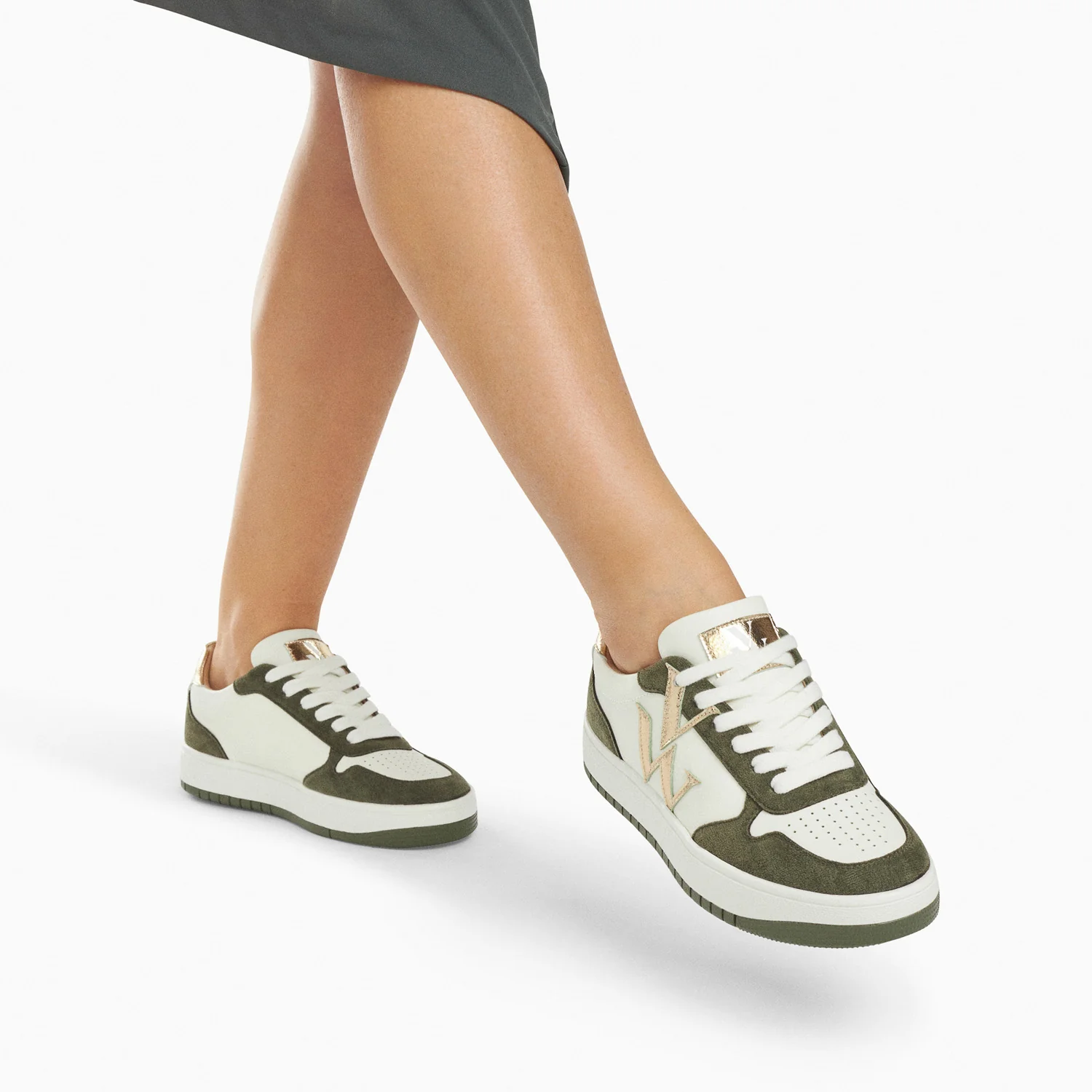 Sneakers-Baskets monogramme Calie blanc et kaki