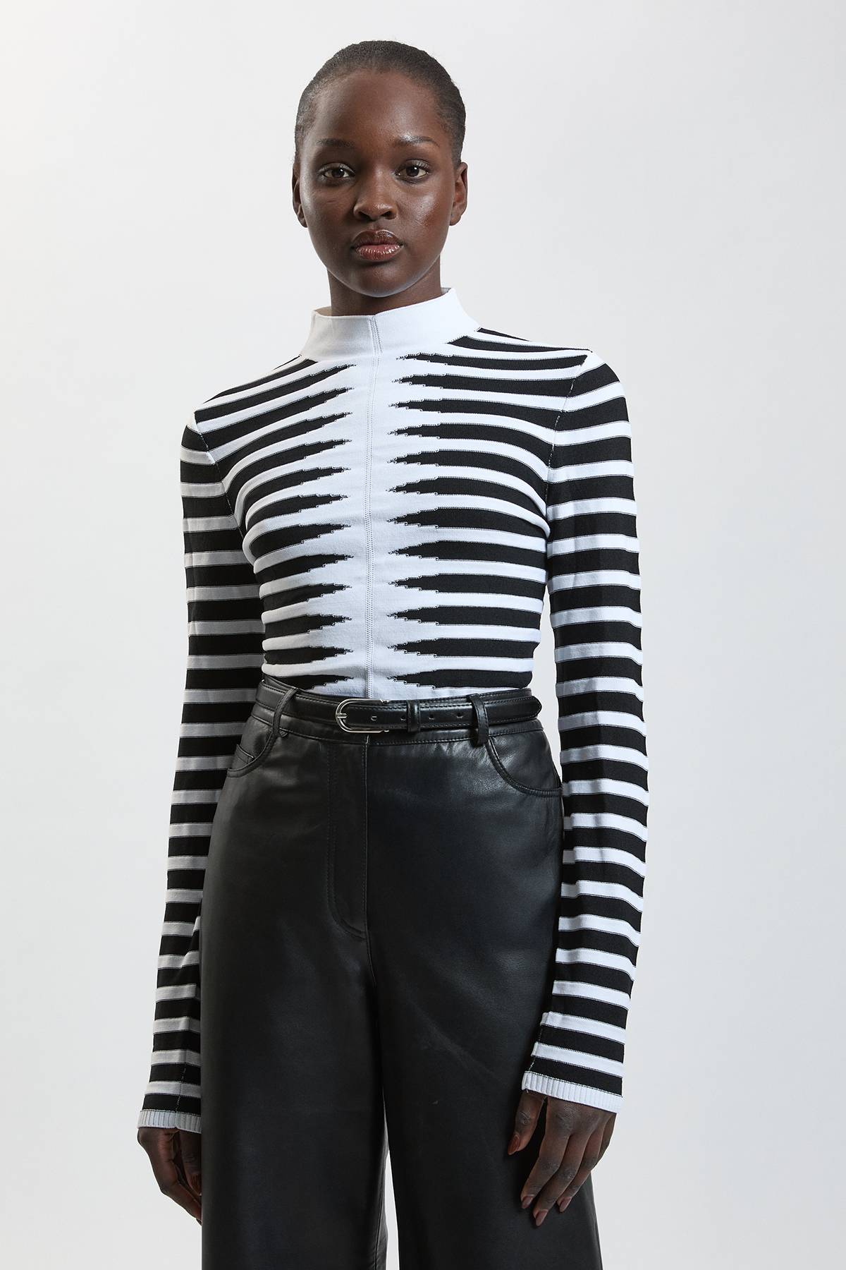 KarenMillen Haut En Maille De Viscose Texturée À Motif Géométrique Avec Fentes Aux Poignets