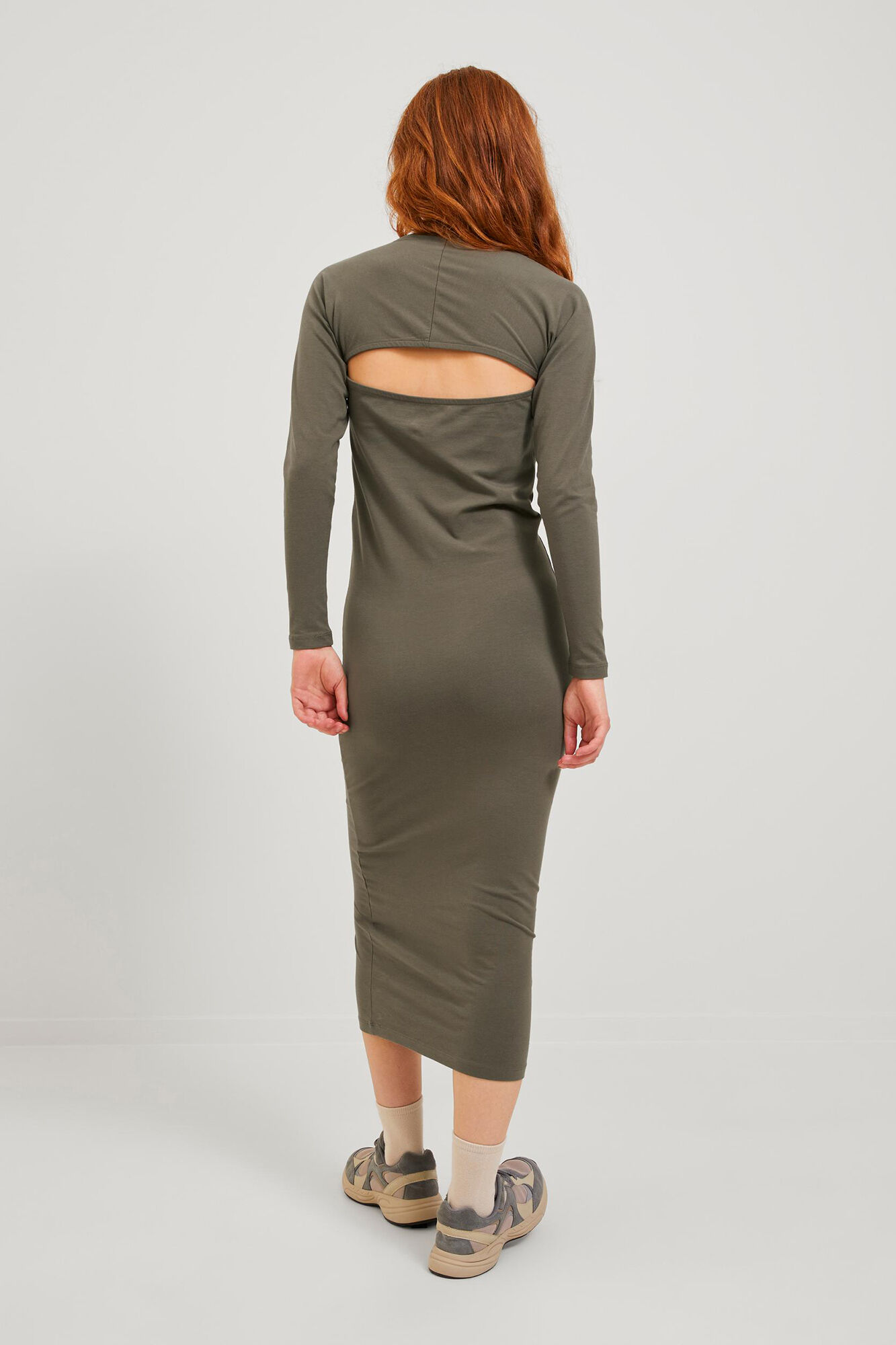 Vestido midi feminino de manga comprida