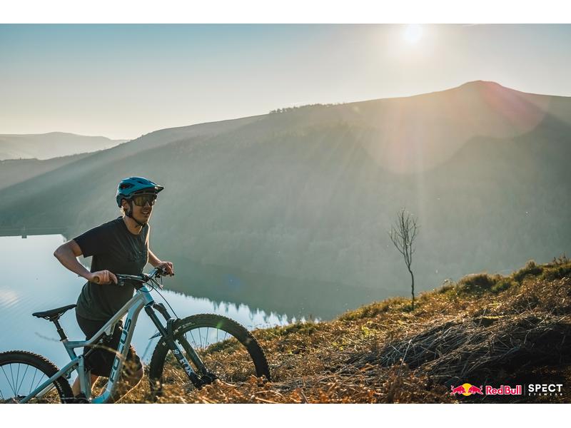 RedBull SPECT DASH Ideale Statement-Fahrradbrille für schmale Gesichtsformen