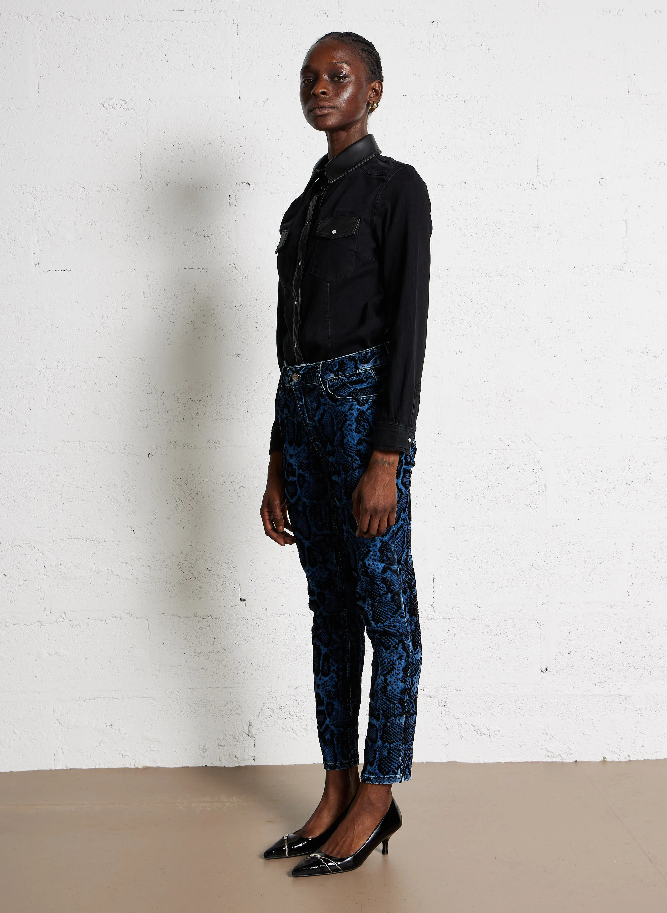 Chemise col classique droite en coton | Noir