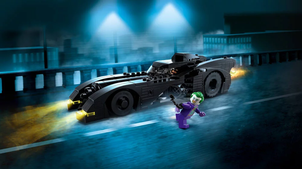 LEGO®DC COMICS SUPER HEROES™ 76224 - LA BATMOBILE™ POURSUITE ENTRE BATMAN™ ET LE JOKER™