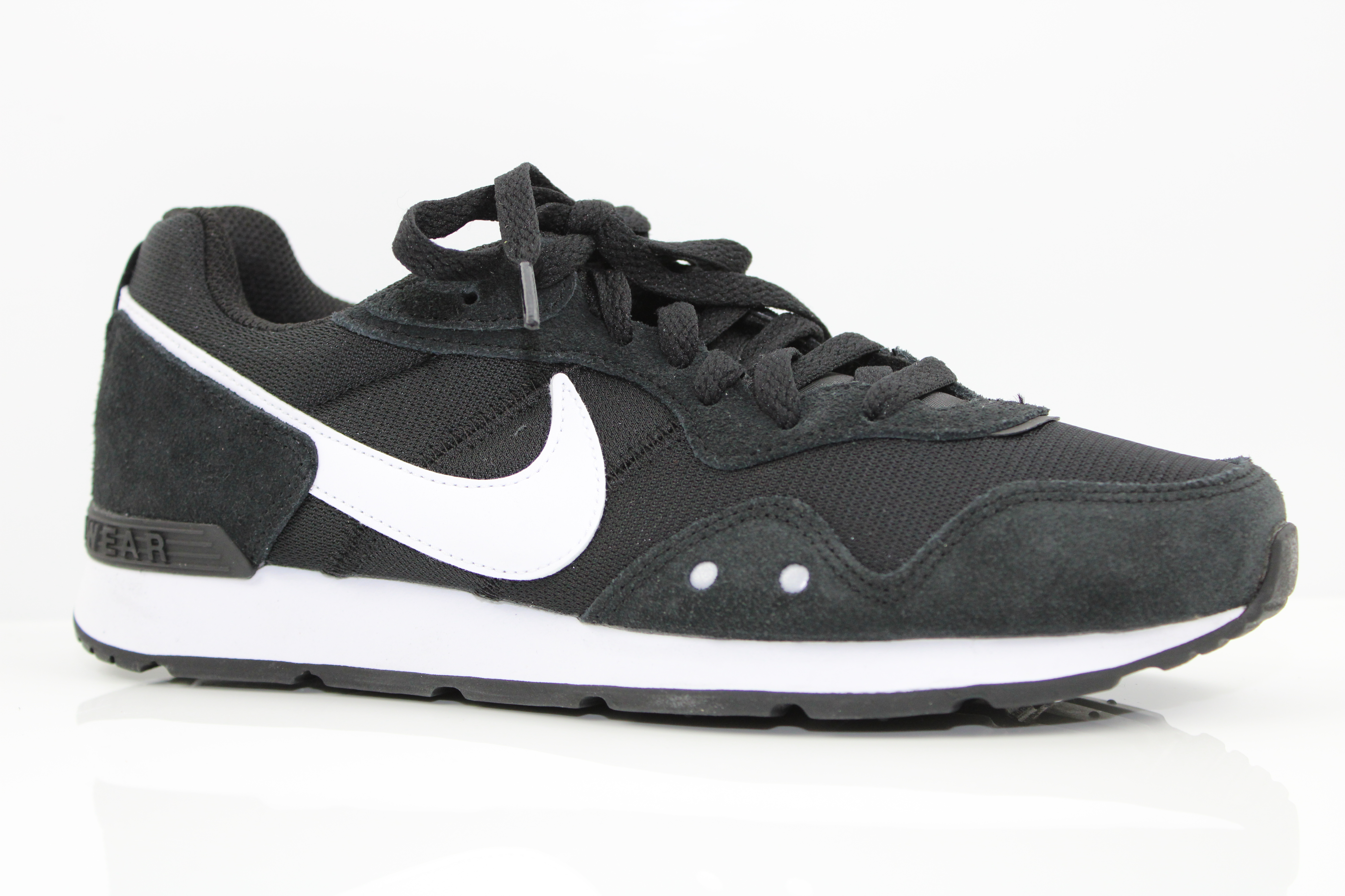Nike Sneaker