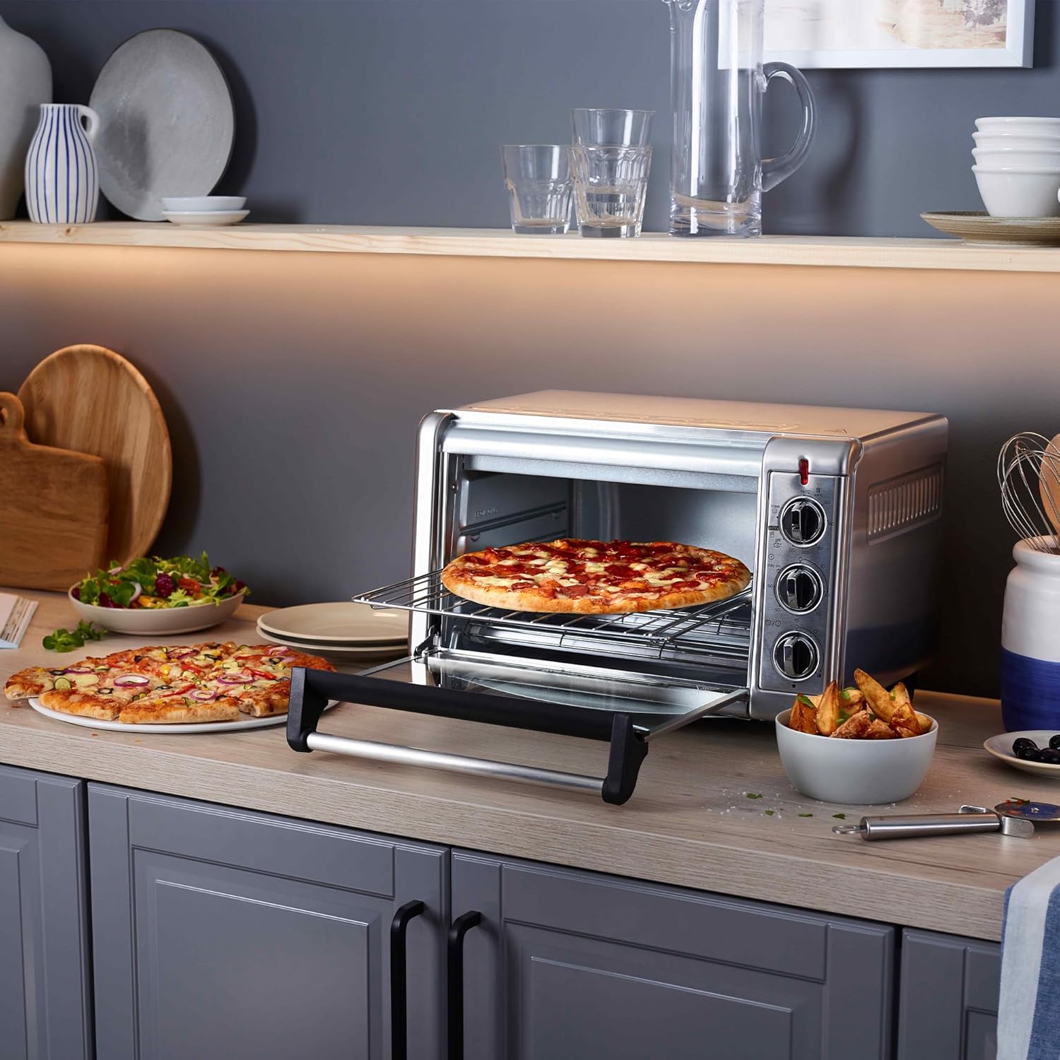 Russell Hobbs Backofen Airfryer [5-in-1: Heißluftfritteuse, Minibackofen, Grill, Toaster, Warmhaltefunktion] Express (20l, Pizza Ø 30cm, inkl. Frittierkorb, Backblech&Grillrost) Umluft- Ofen 26680-56