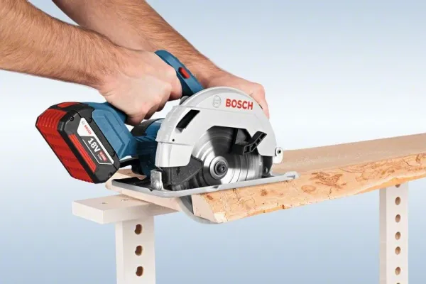 Bosch AKKURUNDSAV GKS 18V-57 SOLO