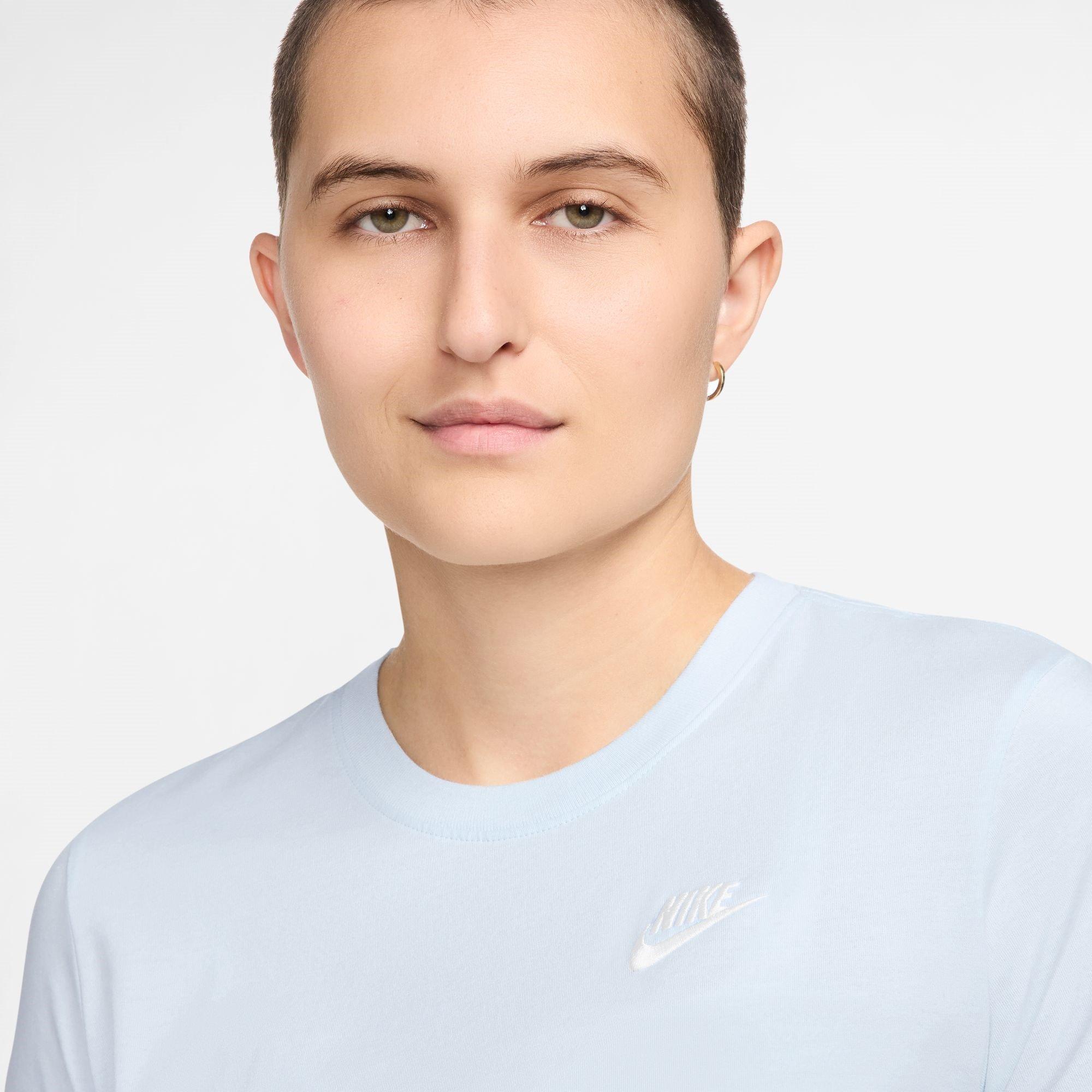 Nike Sportswear Womens Club T Shirt
