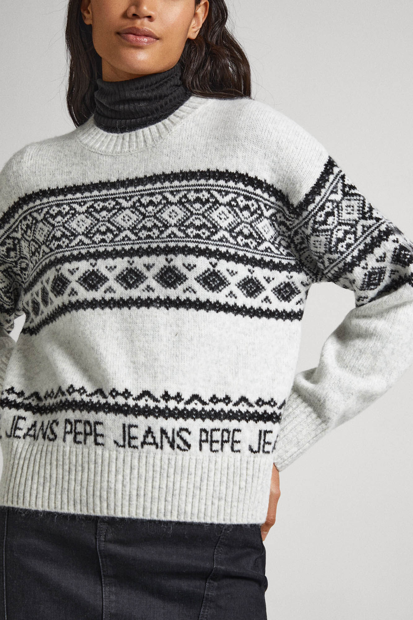 Suéter Jacquard de Gola Redonda