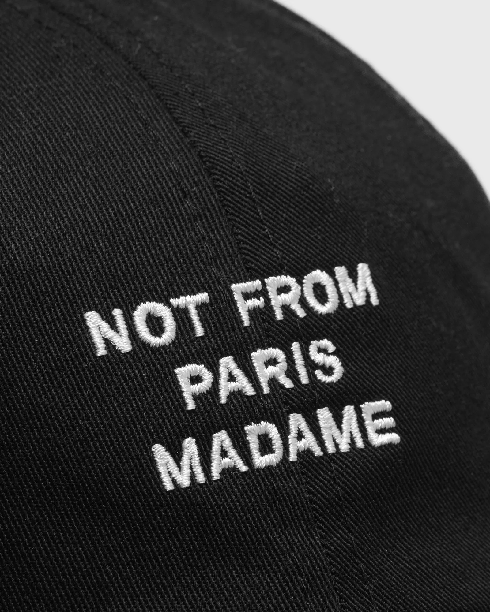 Drôle de Monsieur La Casquette Slogan