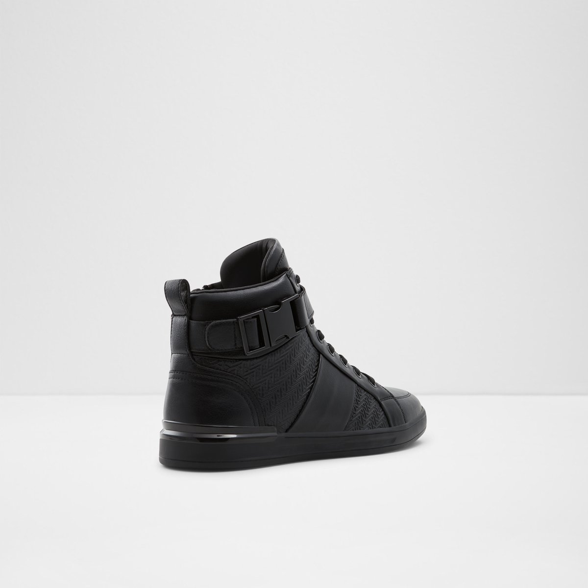 Brauerr Black Synthetic Embossed Men High top