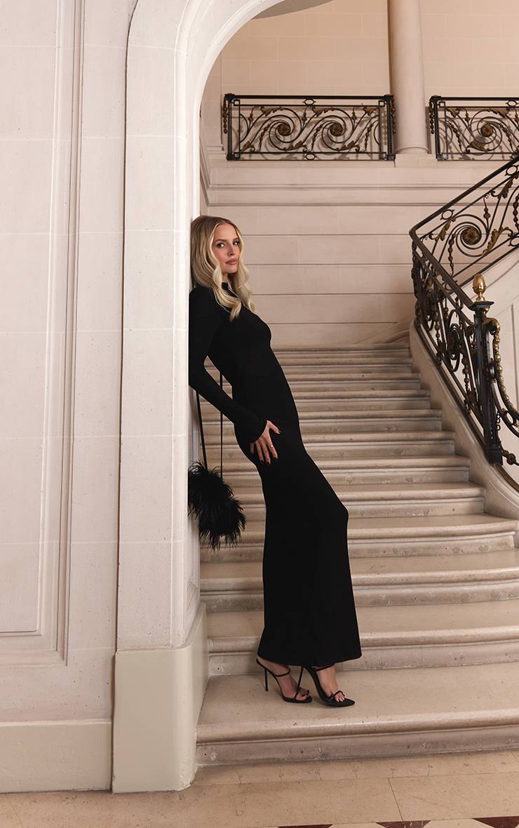 Noir Robe Longue Dos Nu En Mesh Avec Pompons En Plumes Premium