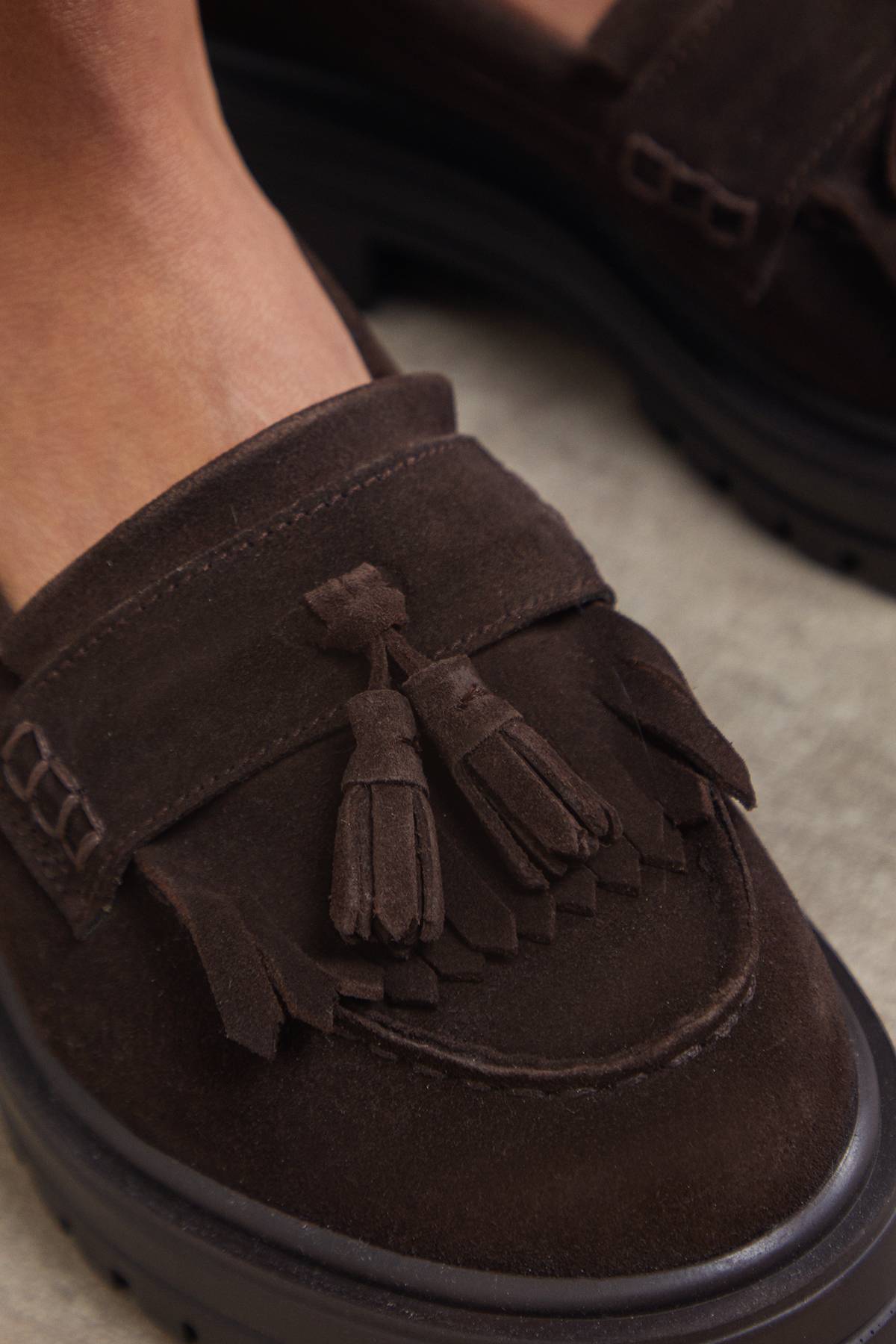 Oasis Mocassins Chunky à Pompons en Daim Brooker