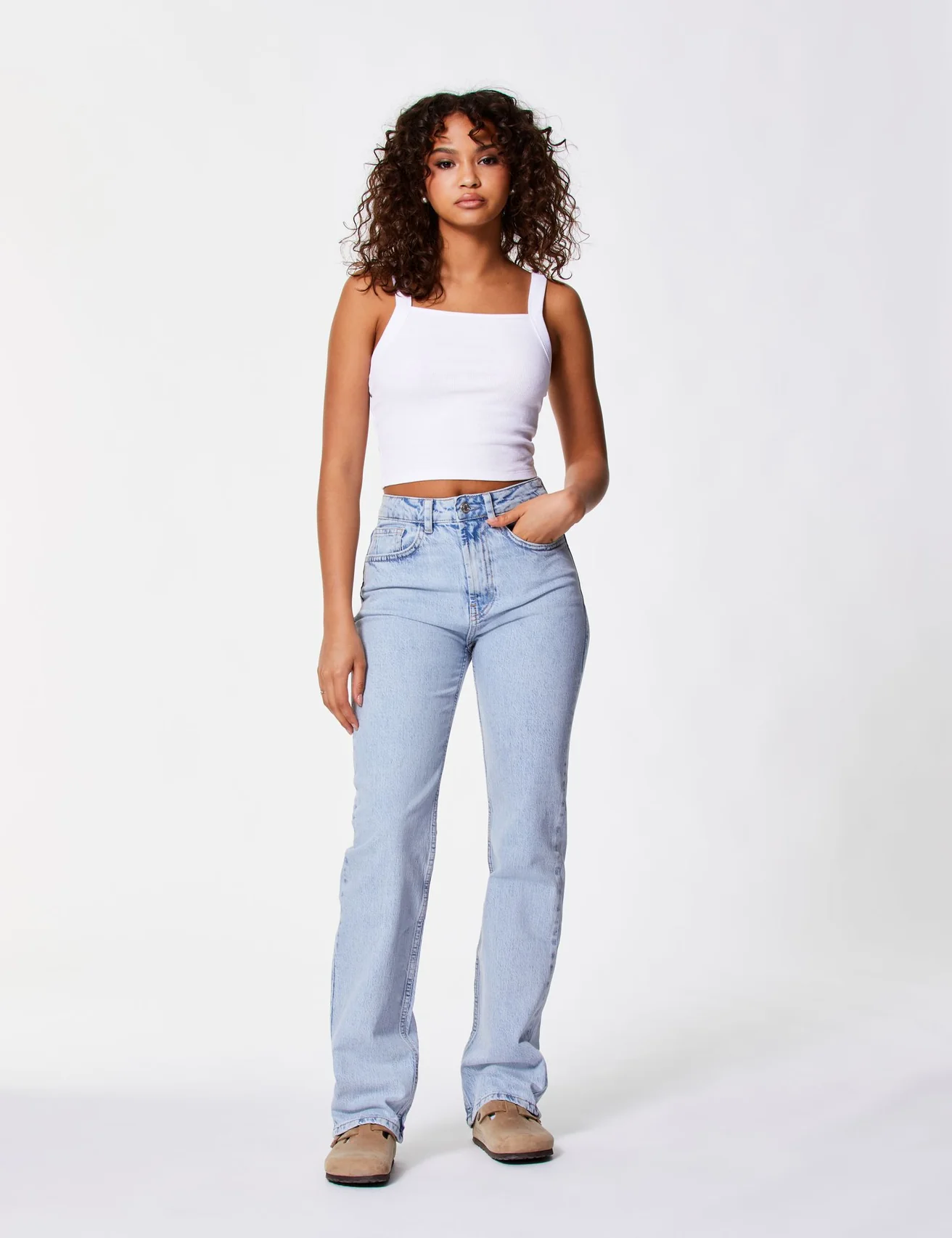 Jean straight taille basse bleu ciel