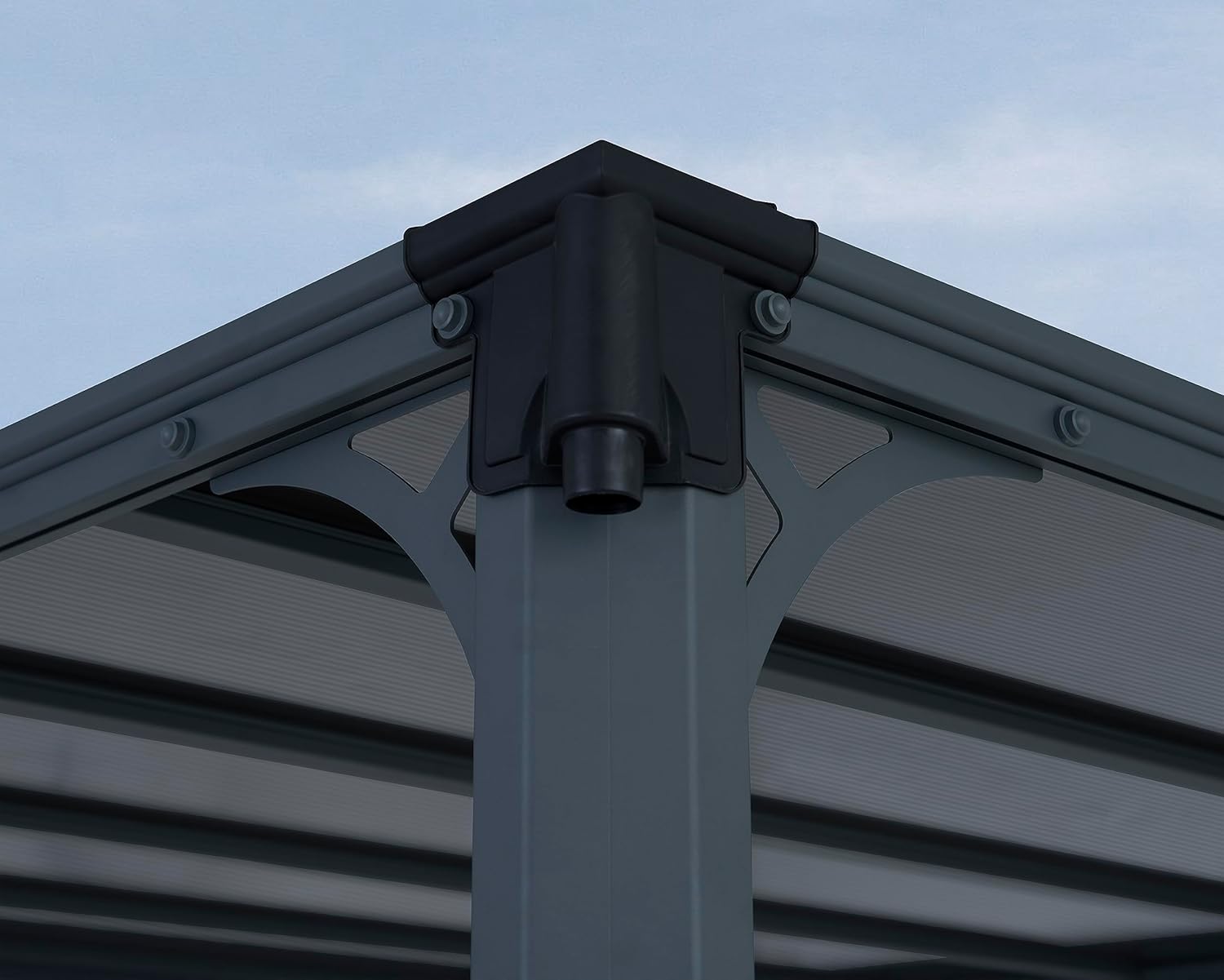 Palram Canopia Milano 3000 Gartenpavillon: Höchst Widerstandsfähiger Und Flacher Hardtop Pavillon Robuste Aluminiumkonstruktion Mit Dach Aus Polycarbonat. Ideal Als Freistehende Überdachung.