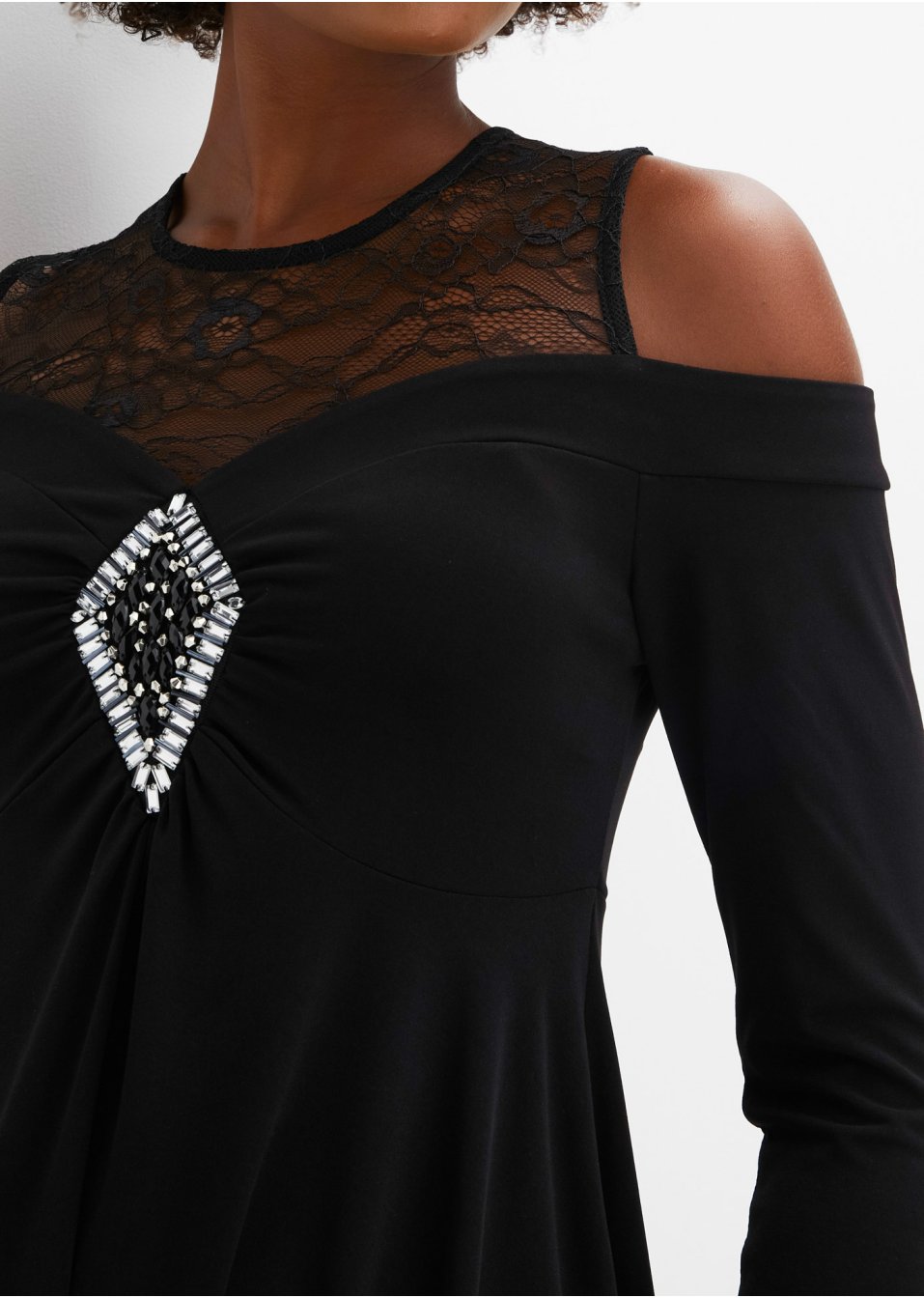 T-shirt manches longues épaules dénudées avec empiècement dentelle