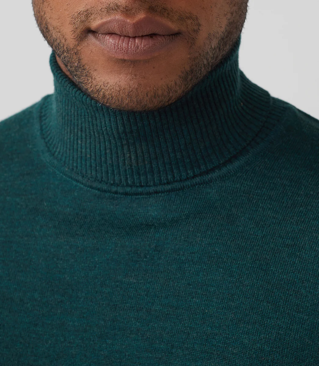 Pull col roulé vert 