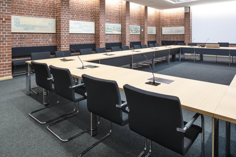 Thonet S55 PF vergaderstoel