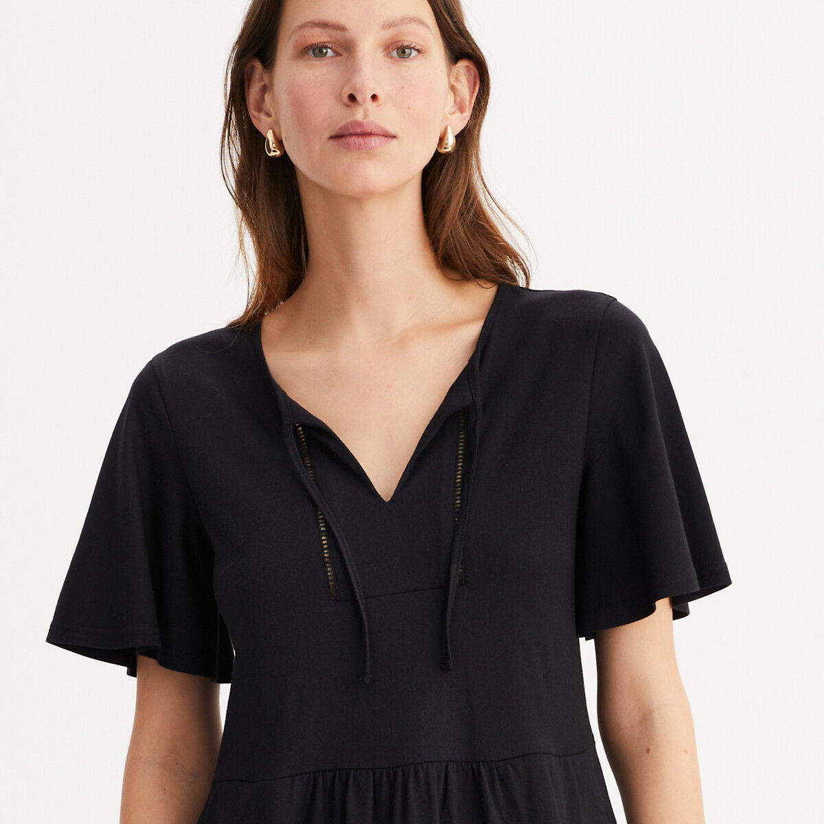ANNE WEYBURN<br>Vestido midi evasê com mangas curtas