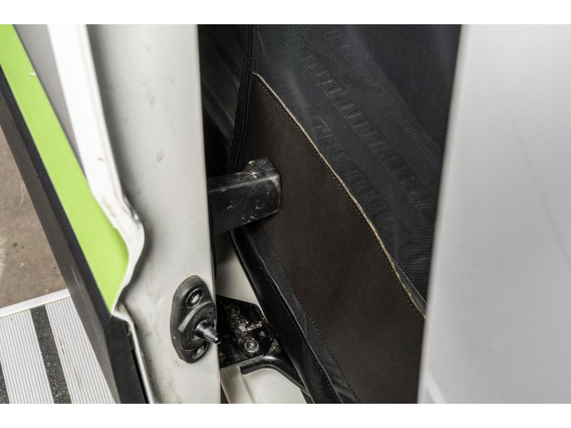 Van Quito Schiebetürenmoskitonetz, Magnet RV, fine-mesh VW Schiebetürenmoskitonetz Magnetreissverschluss, VW Crafter / Grand California, Beifahrerseite (rechts), Maschenweite Fine Mesh