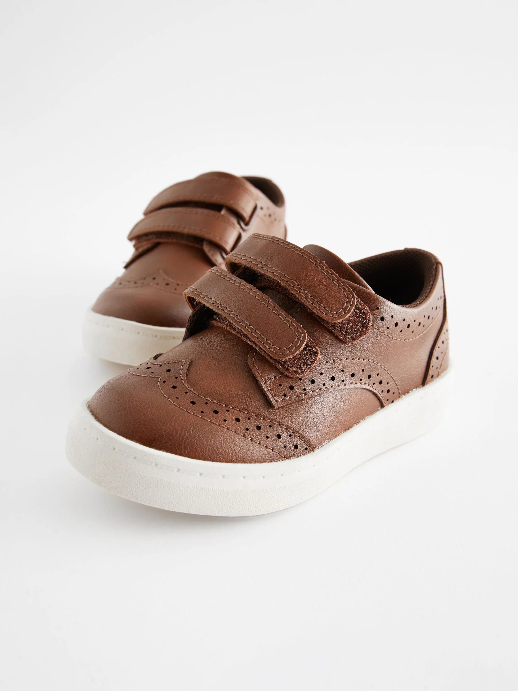 Lichtbruin - Brogue schoenen met klittenbandsluiting