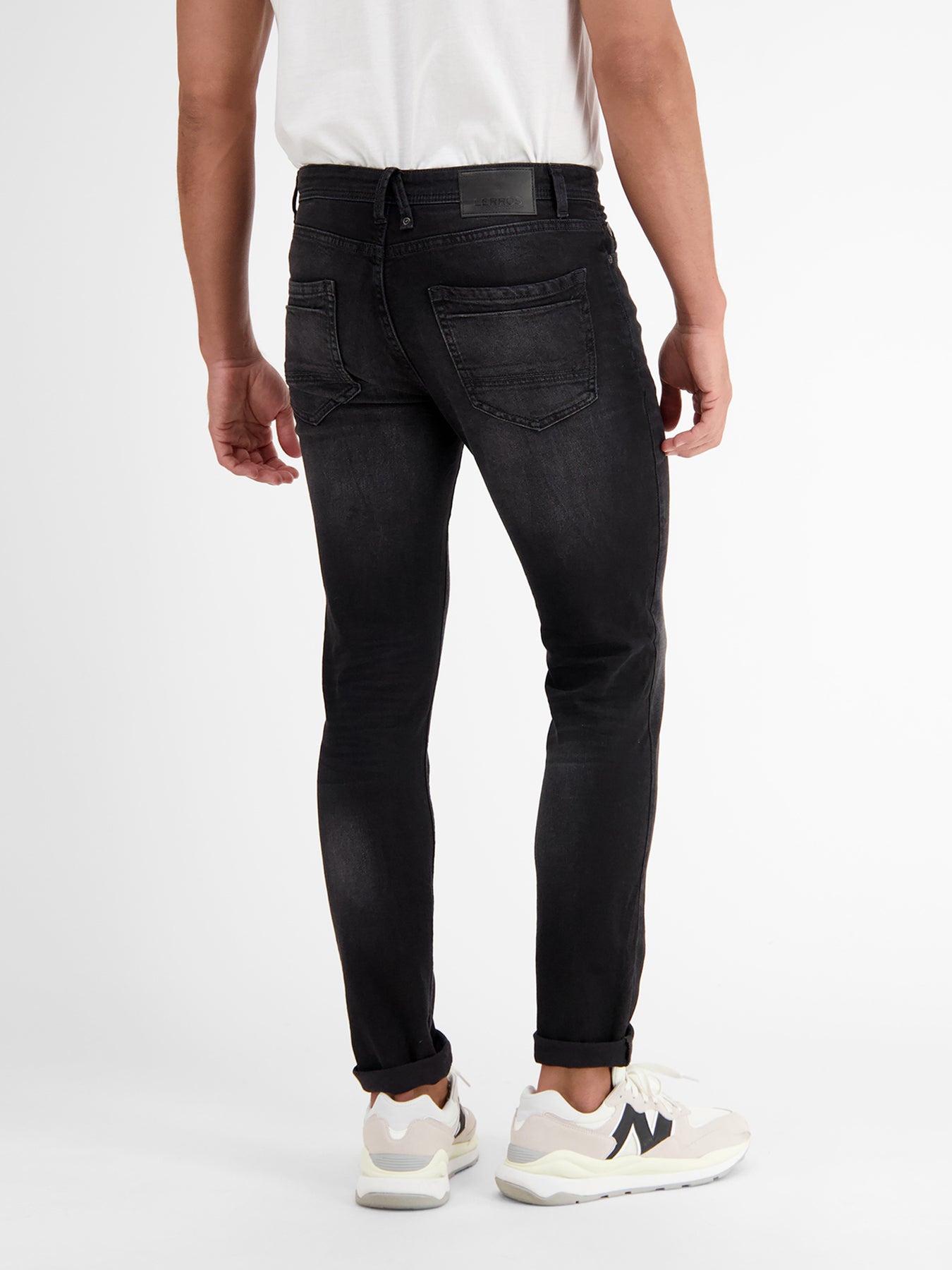 BAXTER 5-Pocket-Denim im Used-Look, RELAXED FIT, black