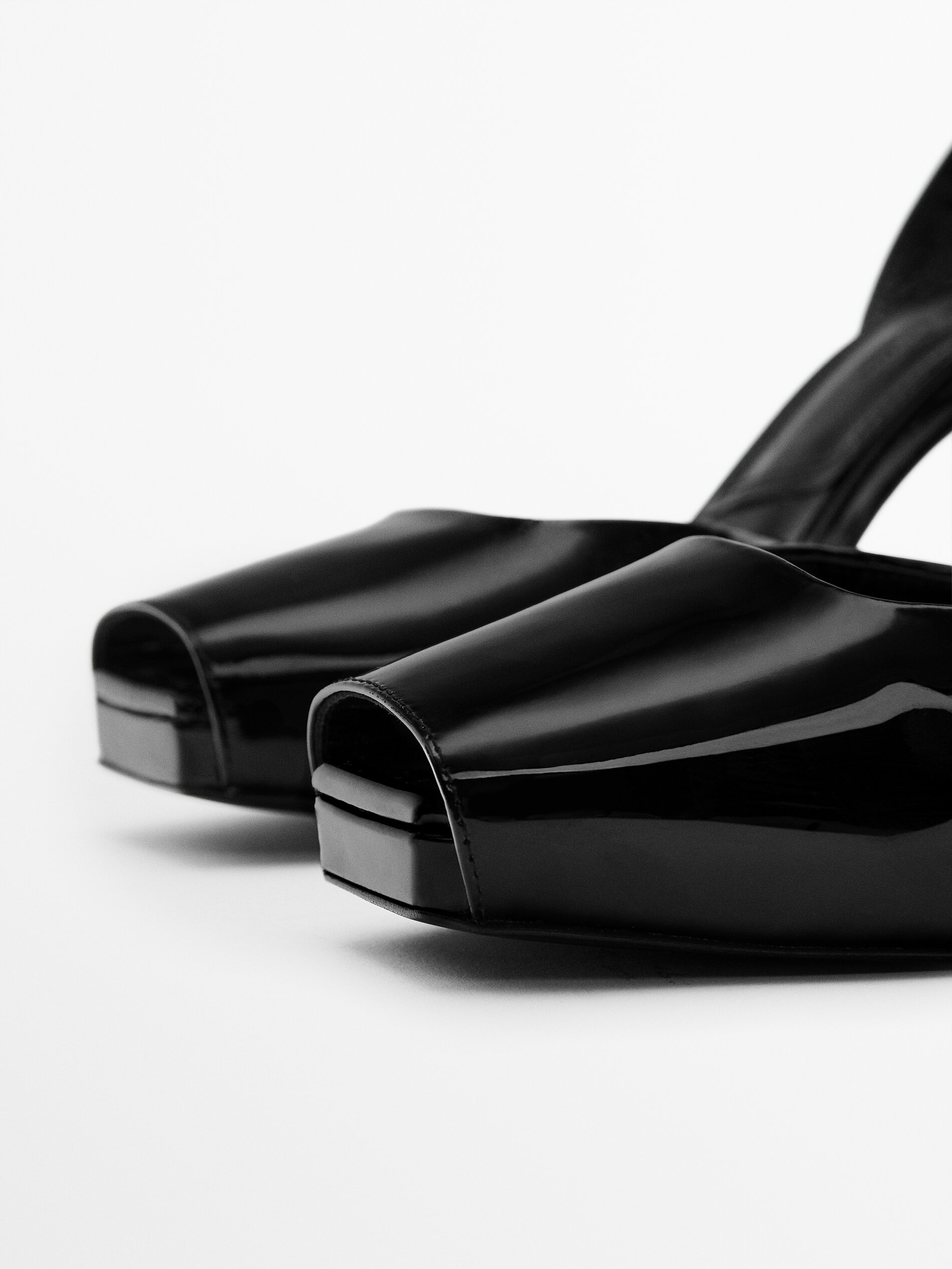 Zapato tacón destalonado skin - PRETO