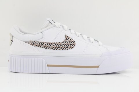 Nike Sneaker