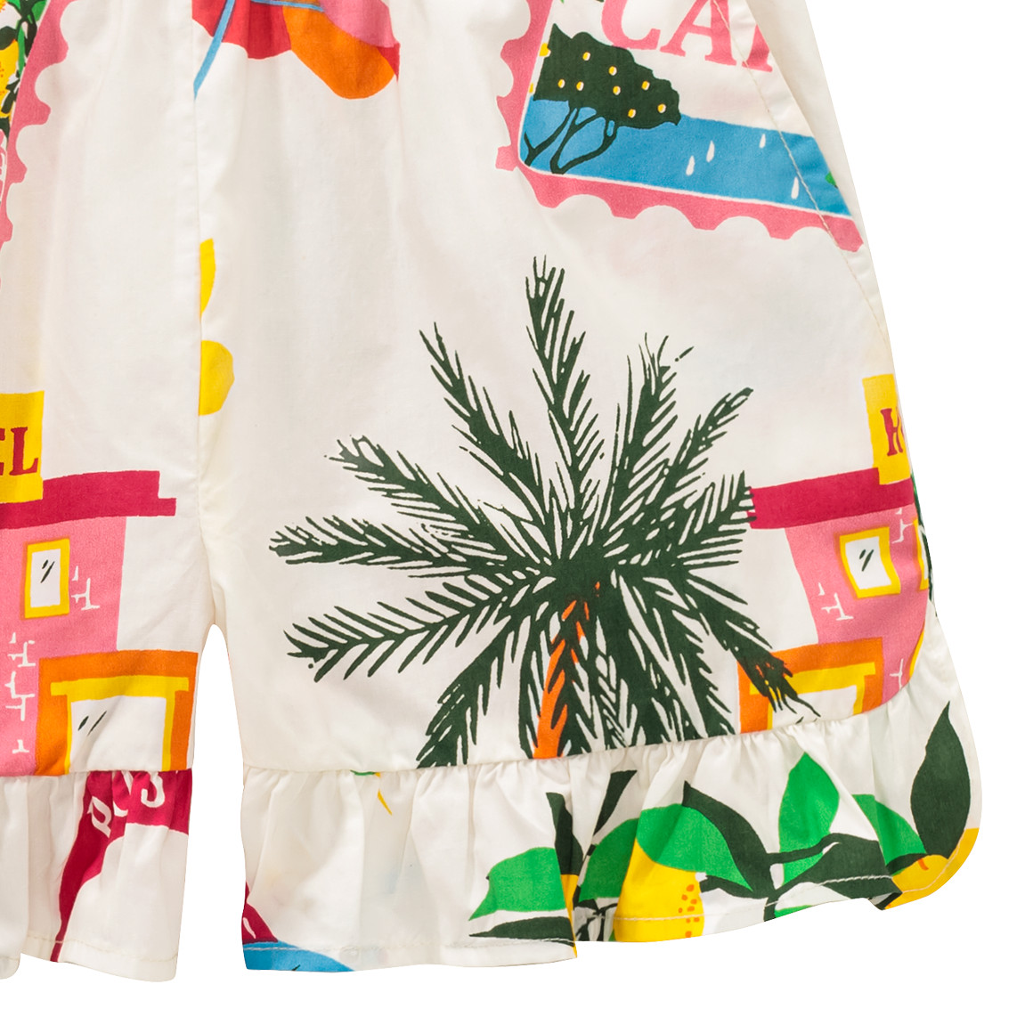 Jonas Nielsen Mädchen Shorts mit buntem Allover-Print weiss / bunt
