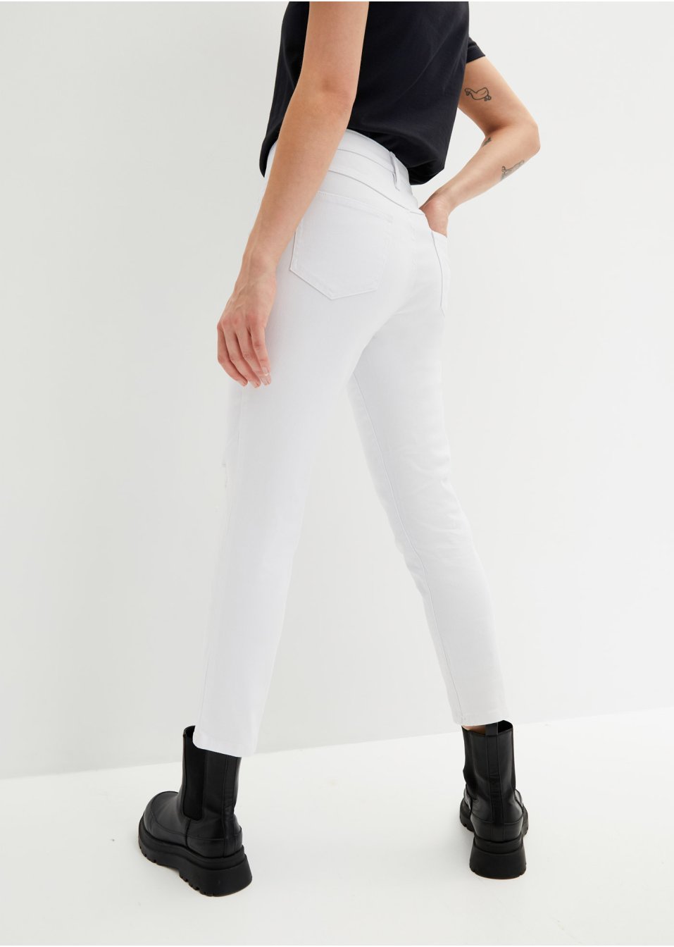Pantalon twill Mom avec effet destroy