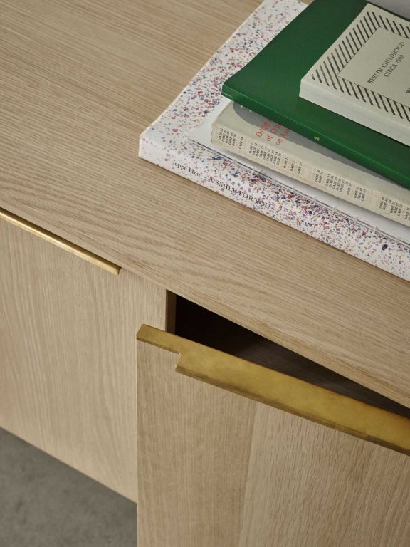 Fritz Hansen Jut dressoir Oak