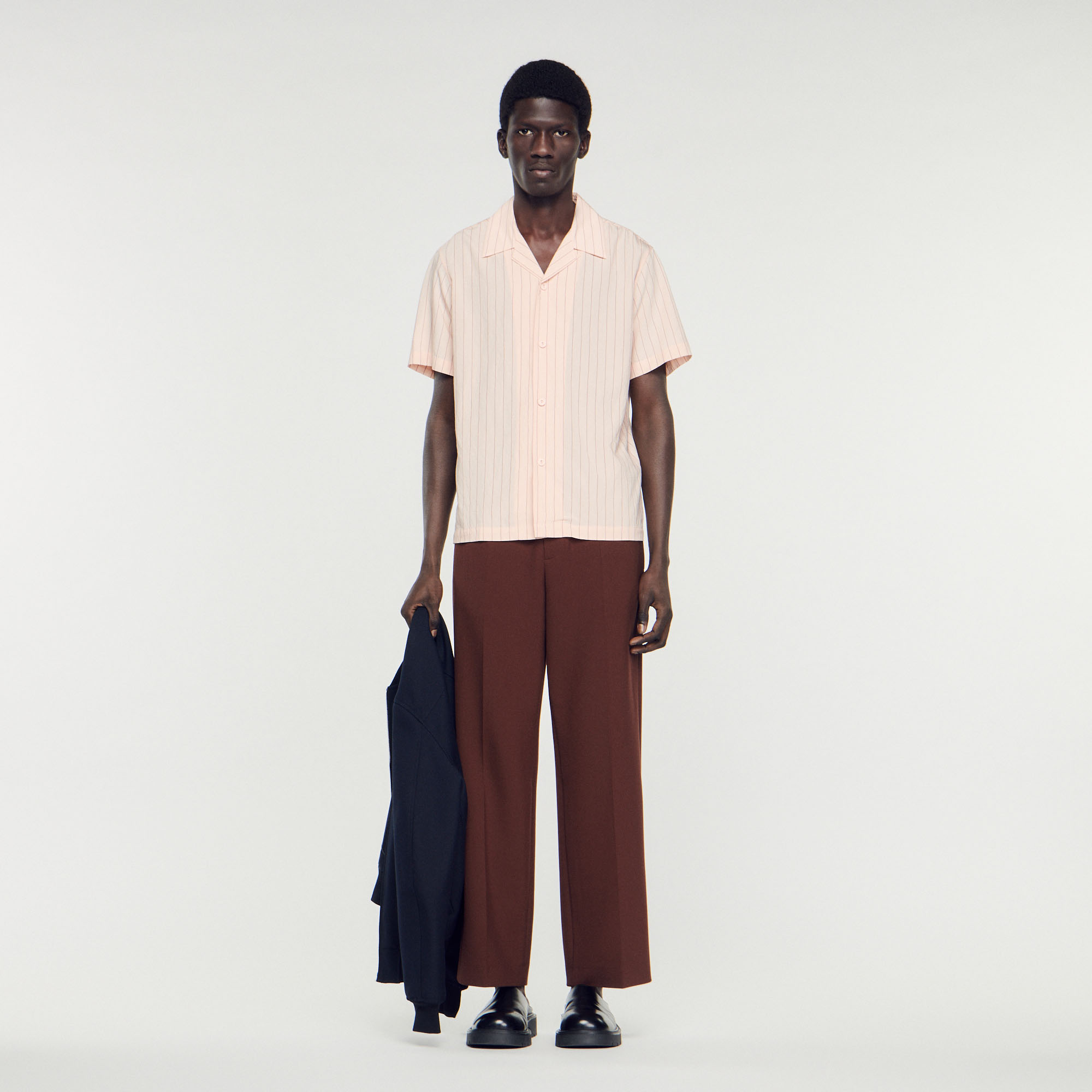 Chemise á manches courtes