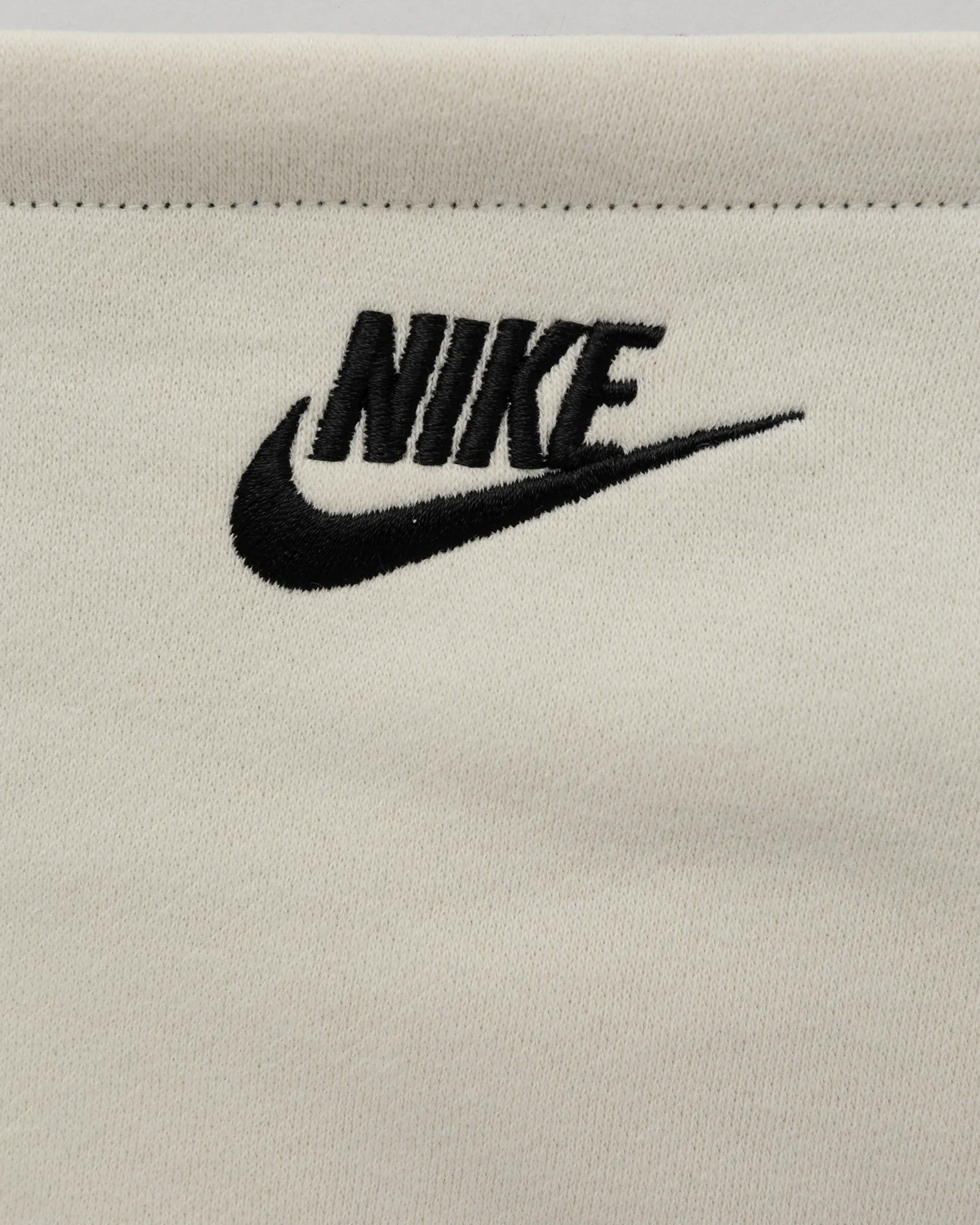 Nike NIKE NECKWARMER REVERSIBLE CLUB FLEECE