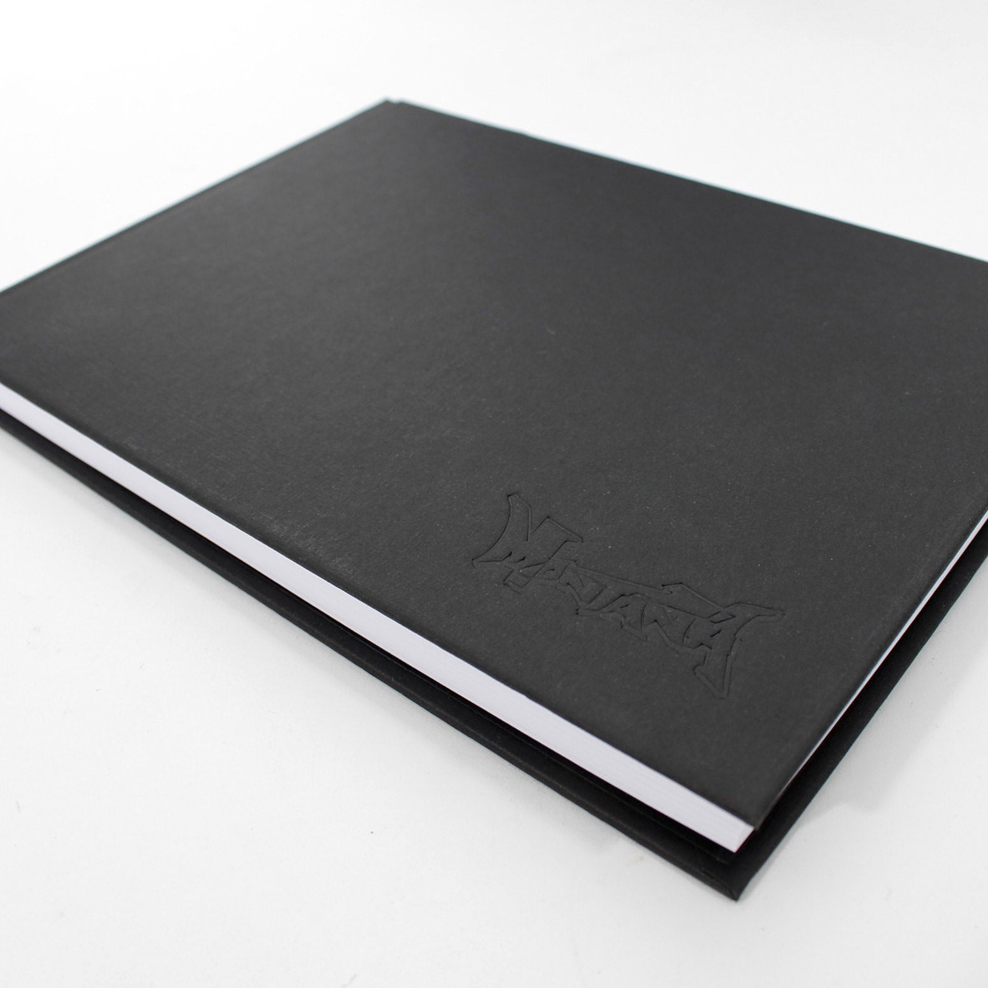 Montana<br>blackbook a4