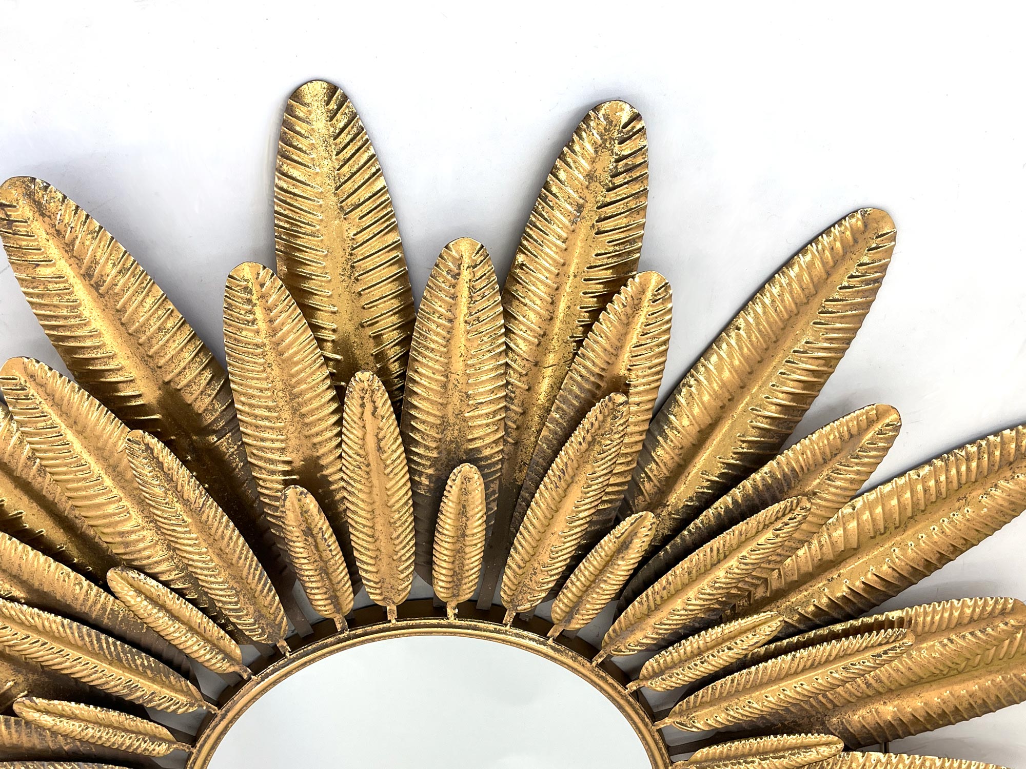 Wandspiegel 'Federn', antik gold, H 118 cm, B 119,5 cm von fischer's lagerhaus
