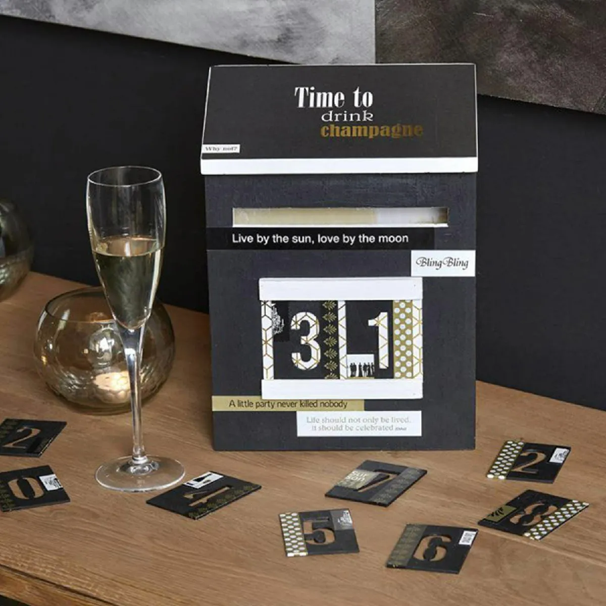 Artemio Boîte aux lettres Calendrier de l'Avent en bois
