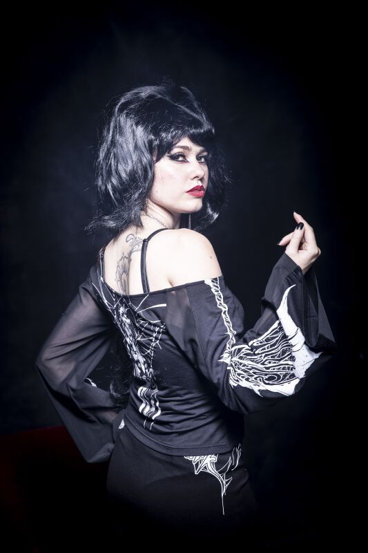 Gothicana X Elvira - Haut manches longues | Gothicana by EMP T-shirt manches longues
