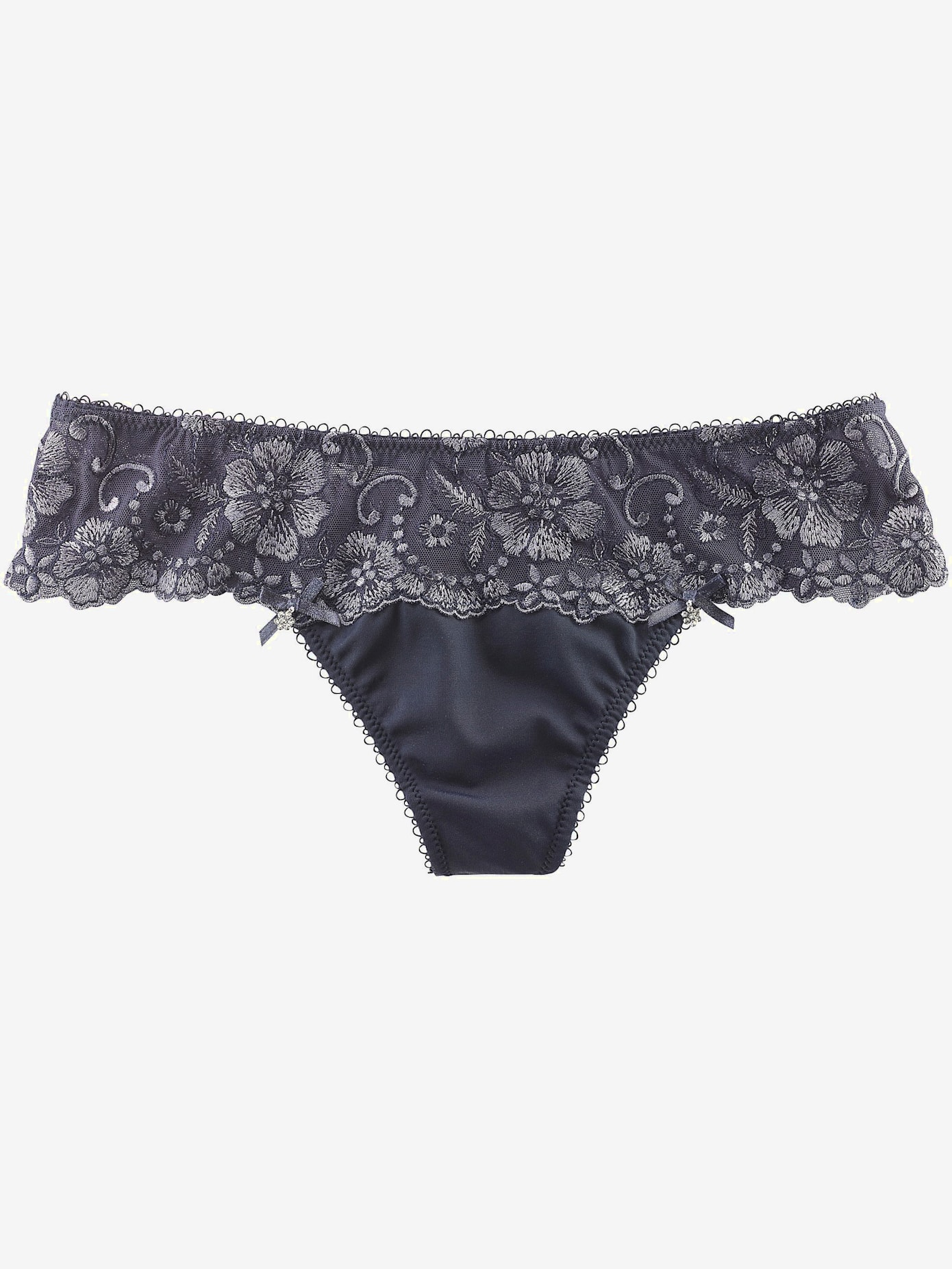 String tanga élégant aux détails séduisants