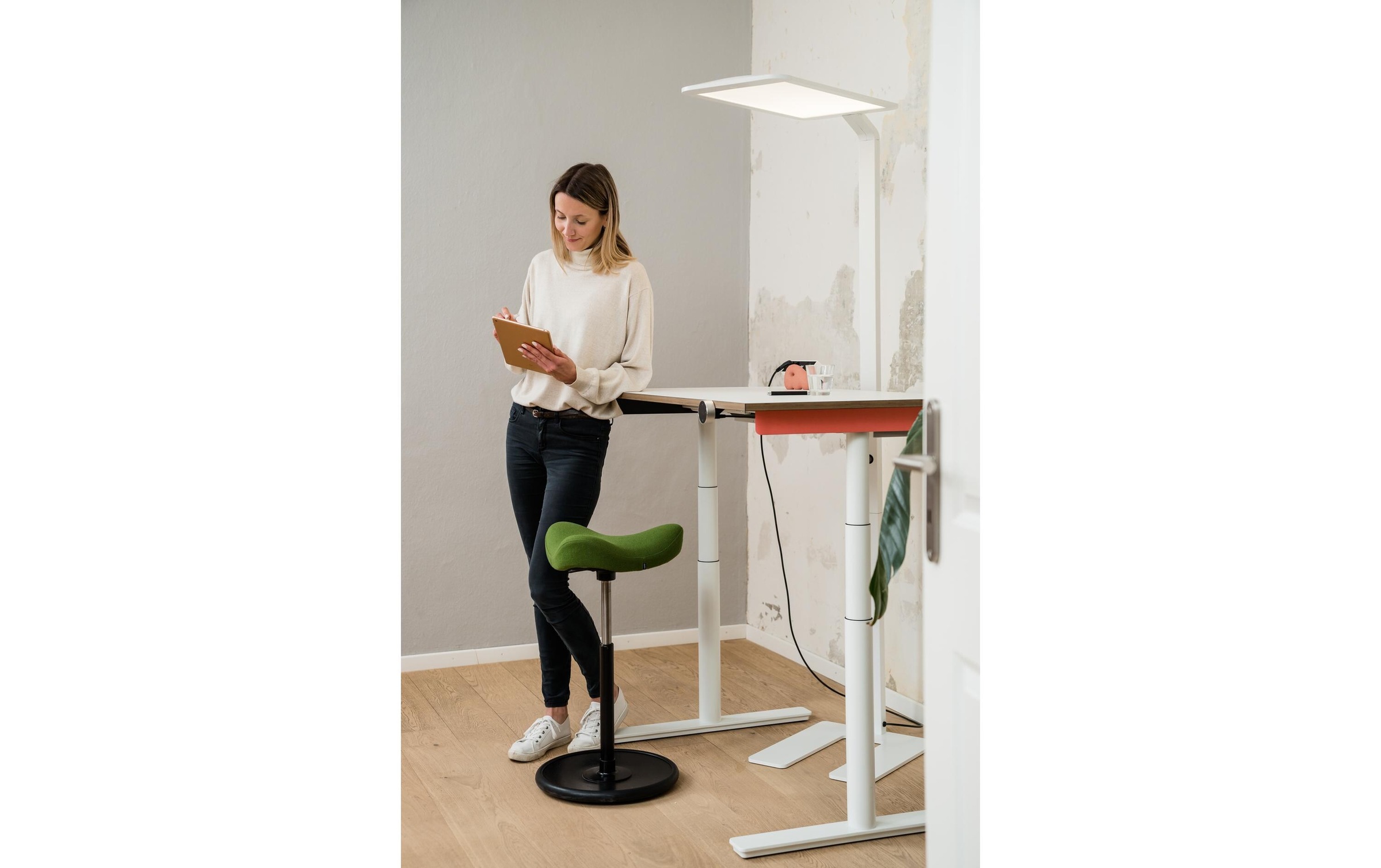 Stehlampe »43 W 4000« Neutralweiss