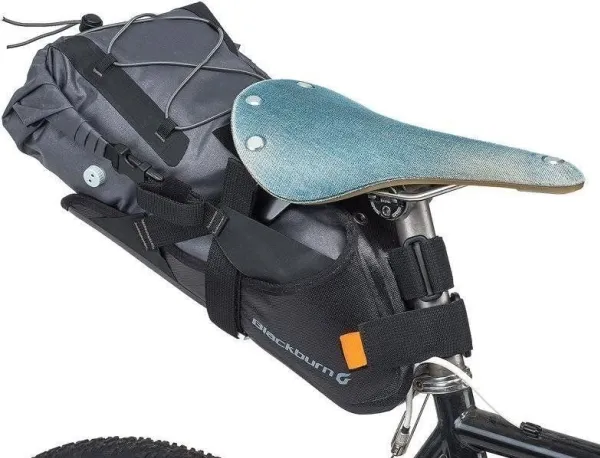 Blackburn Under-sadeltaske BLACKBURN OUTPOST ELITE SEAT PACK 10,5 l med vandtæt taske, metalbeslag til luftstolpe (NY)