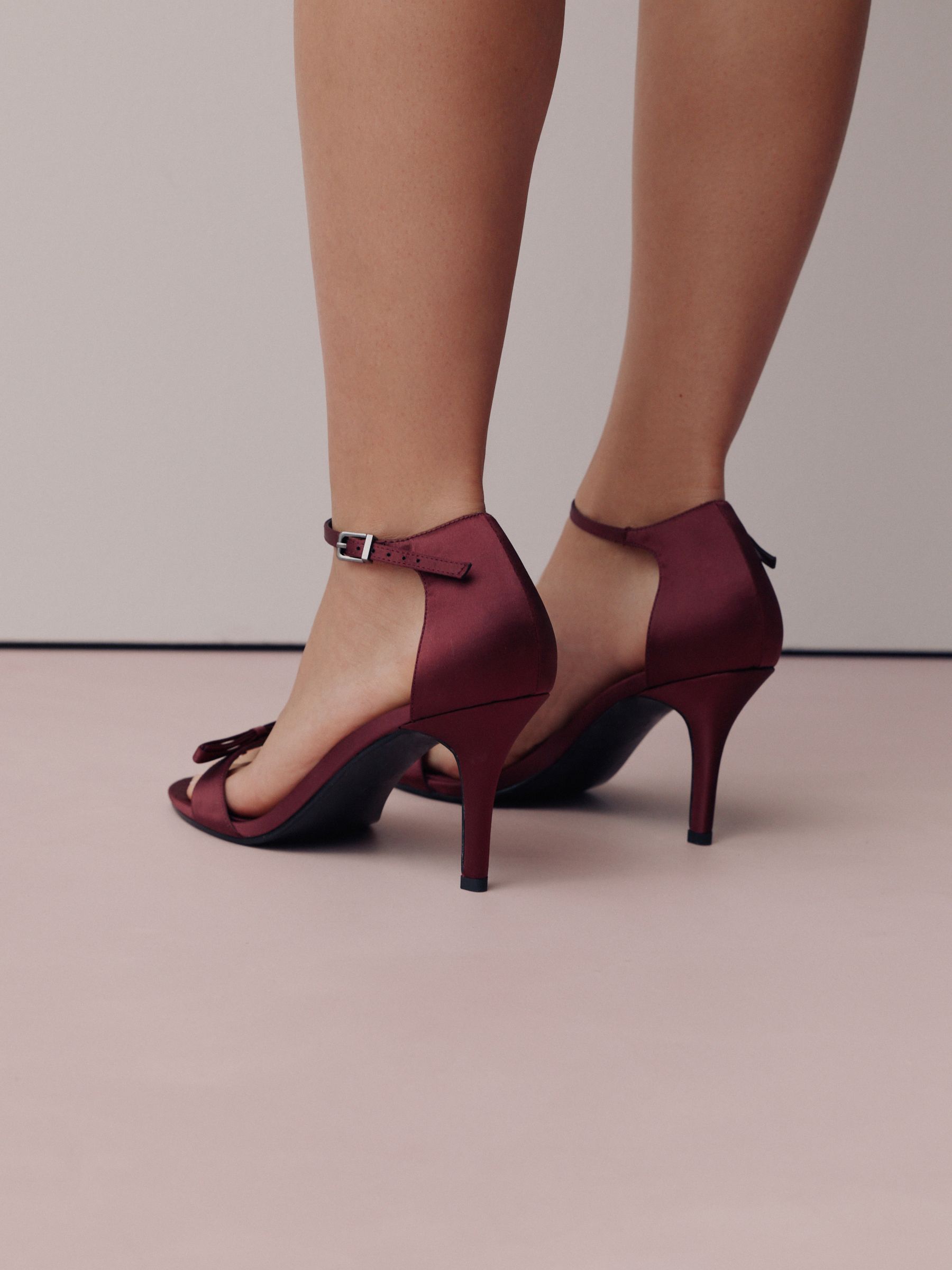 Bordeauxrood - Forever Comfort® Mini Satin Bow Heeled Sandals