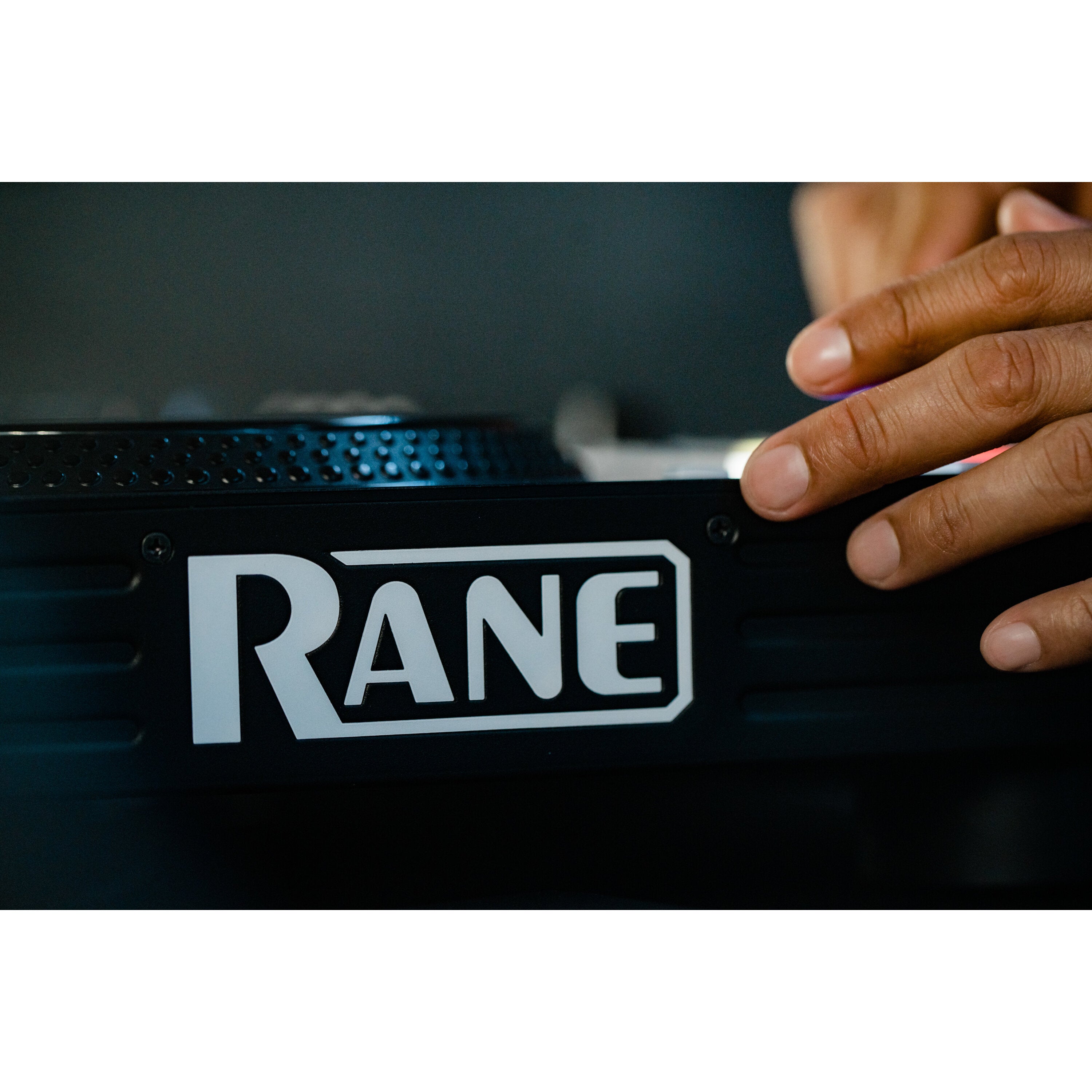 RANE DJ FOUR 4-kanaals DJ-controller