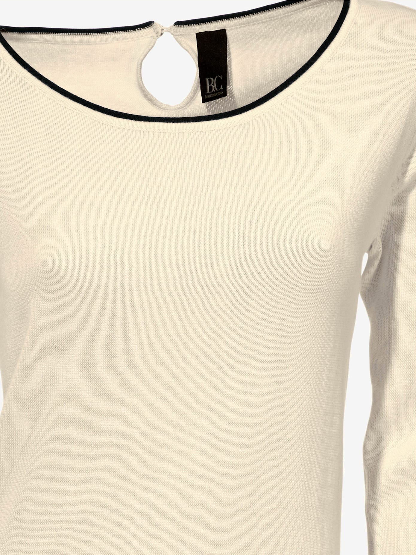 Pull long look tendance avec découpes au dos