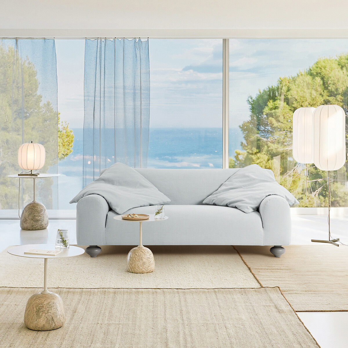 OTTO STUDIO PARA AM.PM<br>Sofá compacto em linho de algodão, ousado
