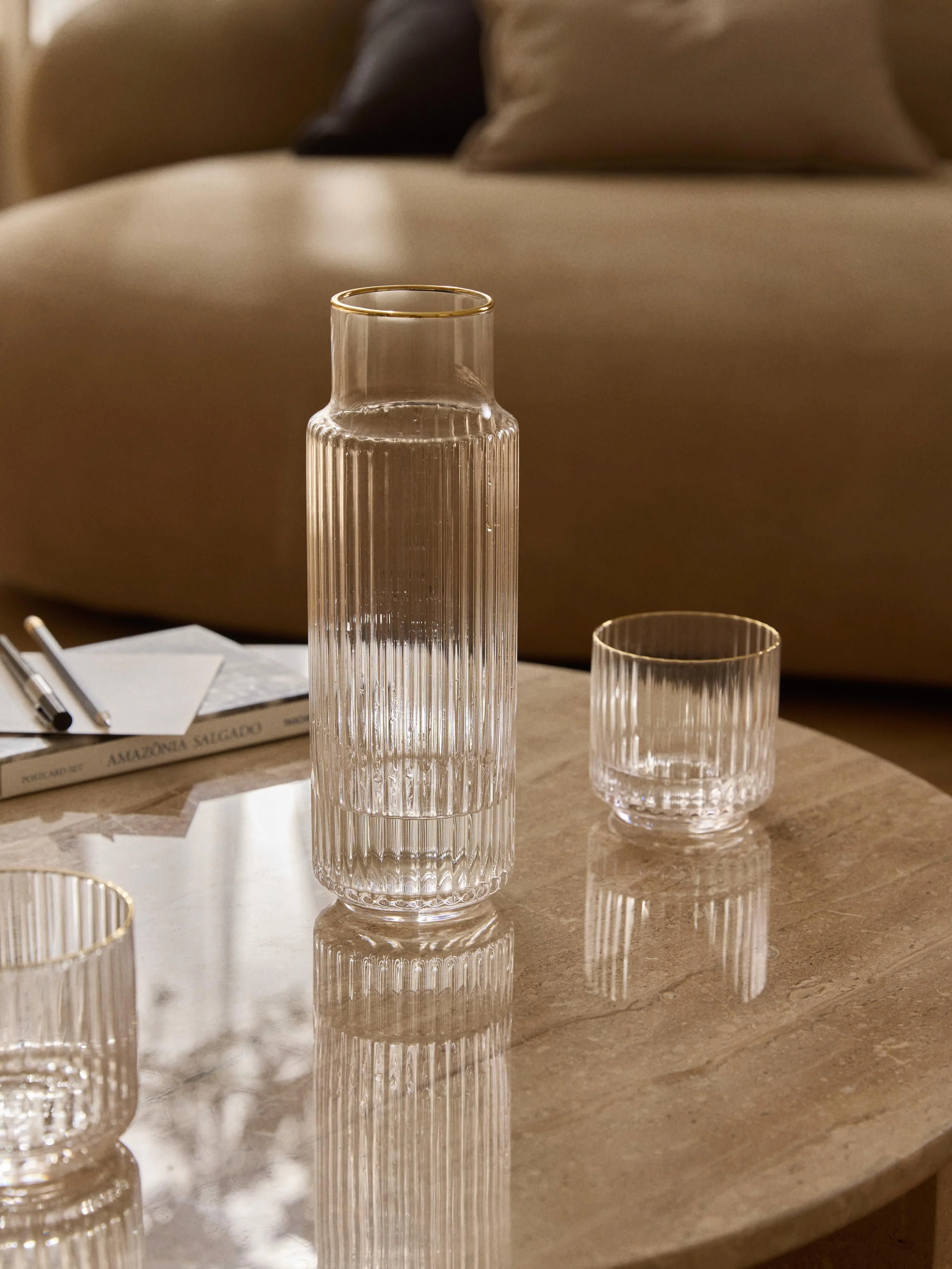Mondgeblazen karaf Aleo met drinkglazen