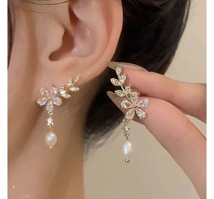 Rosesand - Bloem strass imitatie parel legering oorbel