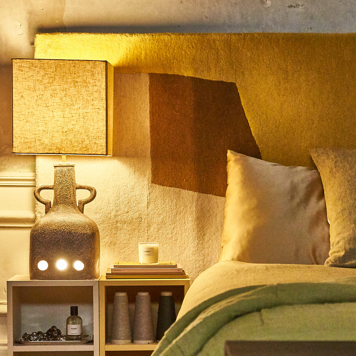 ALEXANDRA GOLOVANOFF X LA REDOUTE INTERIEURS<br>Mesa lateral, pinho maciço, Ferou
