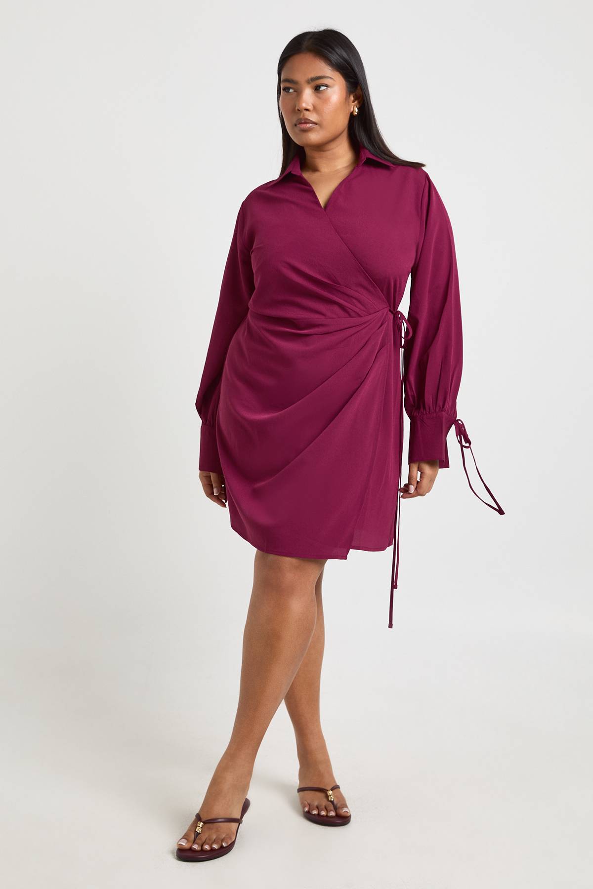 boohoo Robe Midaxi Grande Taille Portefeuille Tissée avec Lien