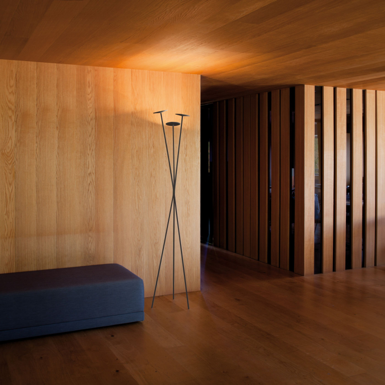 Vibia Skan 0260 vloerlamp LED zwart