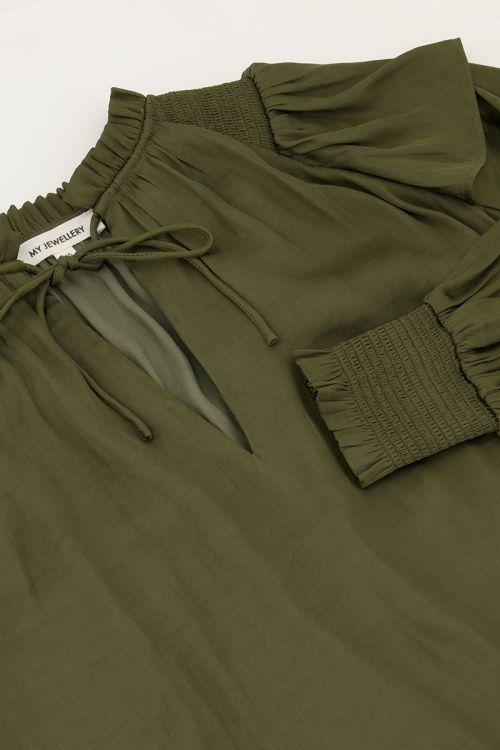 Groene blouse met ruffles satijnen look